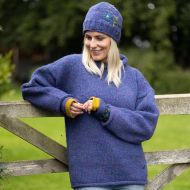 Pure wool - flower tick wristwarmer - blue heather/mustard