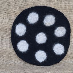Handmade felt - spotted mat - round - black/white