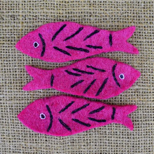 Pure wool - flat fish - bright purple