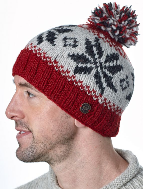 Snowflake bobble hat - pure wool - fleece lining - deep red / natural