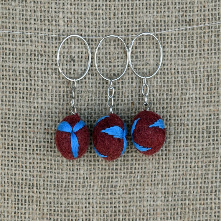 Leaf Keyring - Maroon/Blue