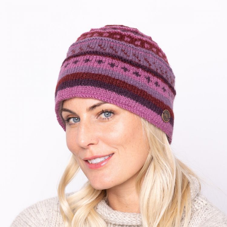 NAYA - Pattern Beanie - pure wool - berries