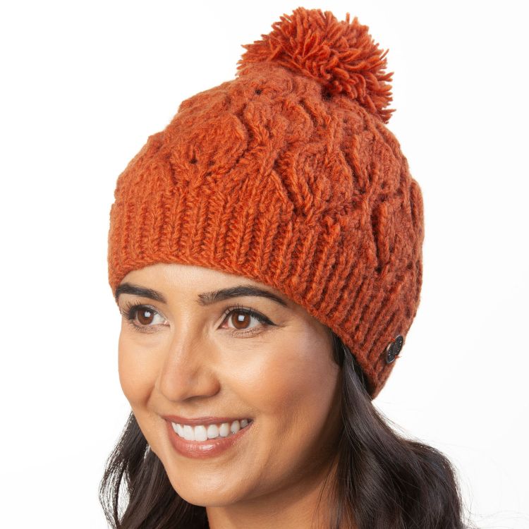 Leaf bobble hat - hand knitted - pure wool - fleece lining - apricot