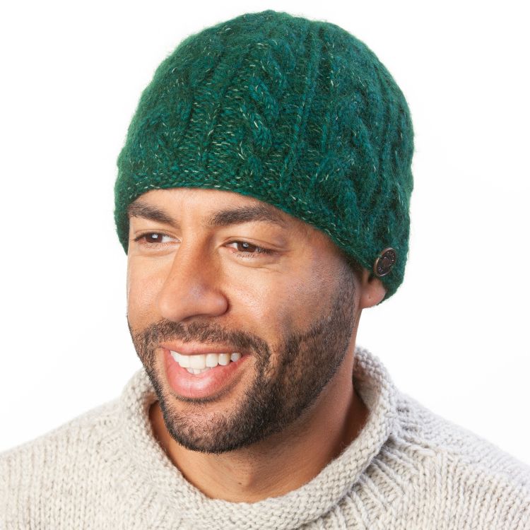 fleck - cable beanie - emerald